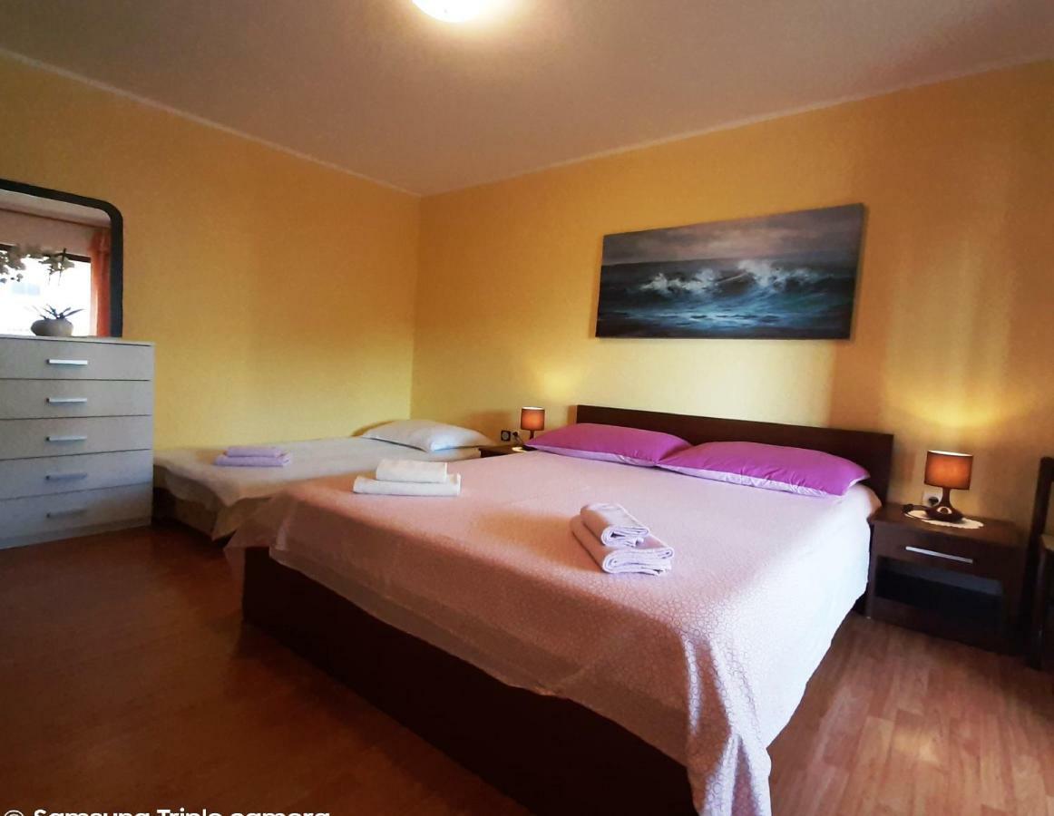 Paradise Beach Apartments Rovinj Exterior photo