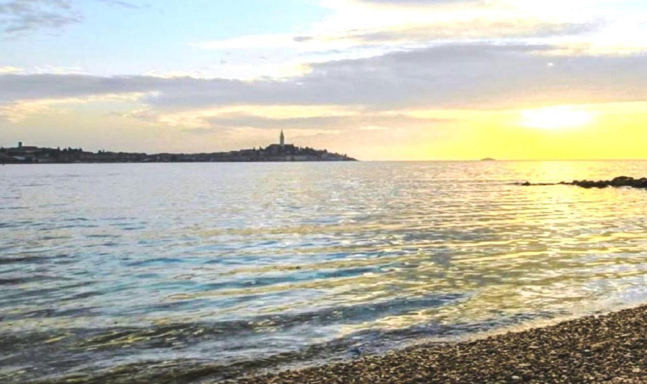 Paradise Beach Apartments Rovinj Exterior photo